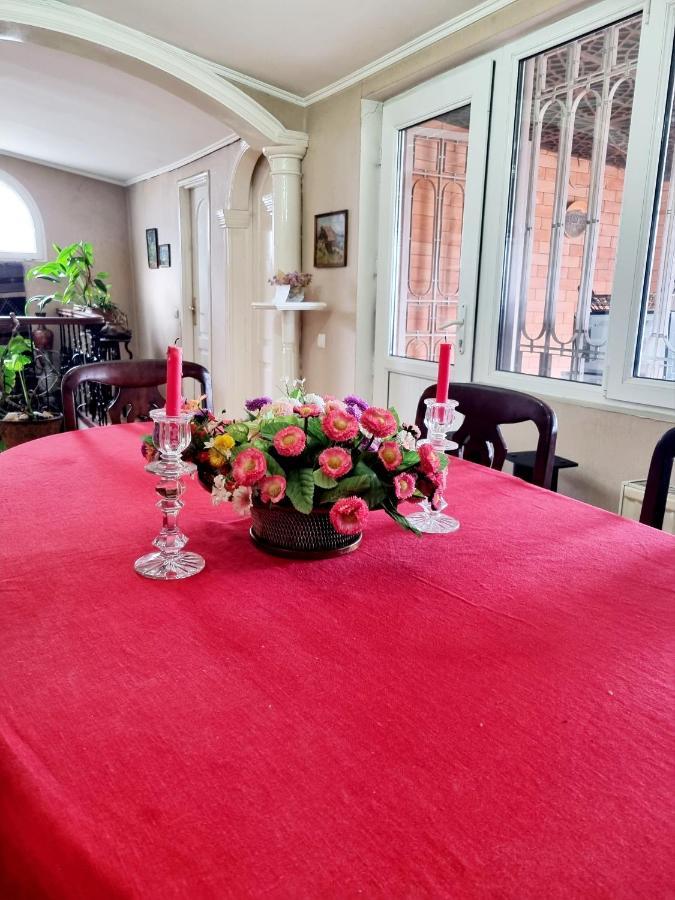 מלון Polonia Tbilisi House מראה חיצוני תמונה