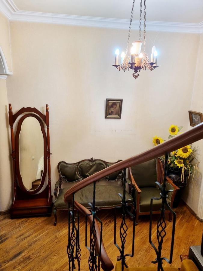 מלון Polonia Tbilisi House מראה חיצוני תמונה