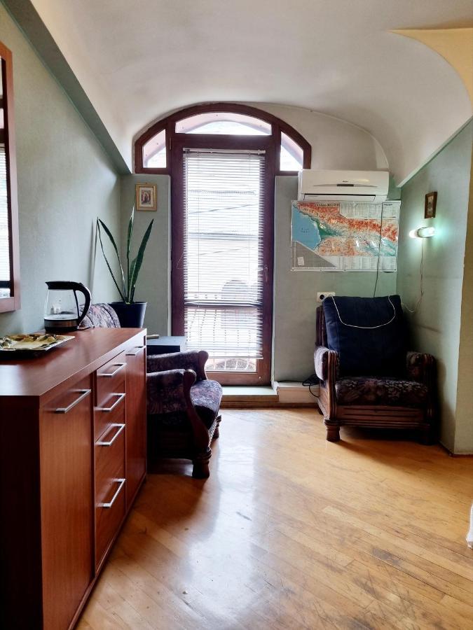 מלון Polonia Tbilisi House מראה חיצוני תמונה